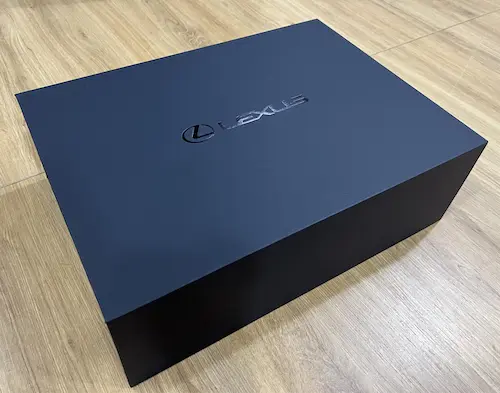 Clear window gift box with printed lid